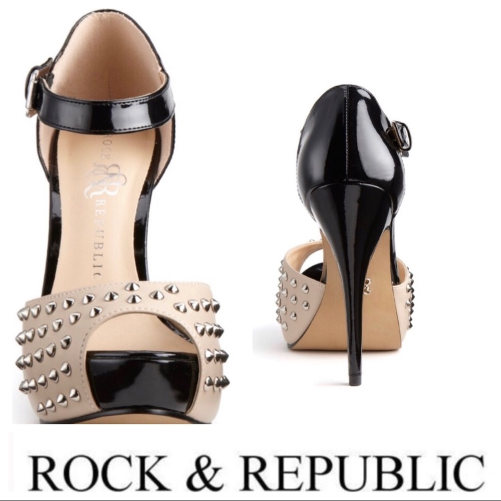 💕SALE💕 Rock & Republic Tan Black Studded Heels